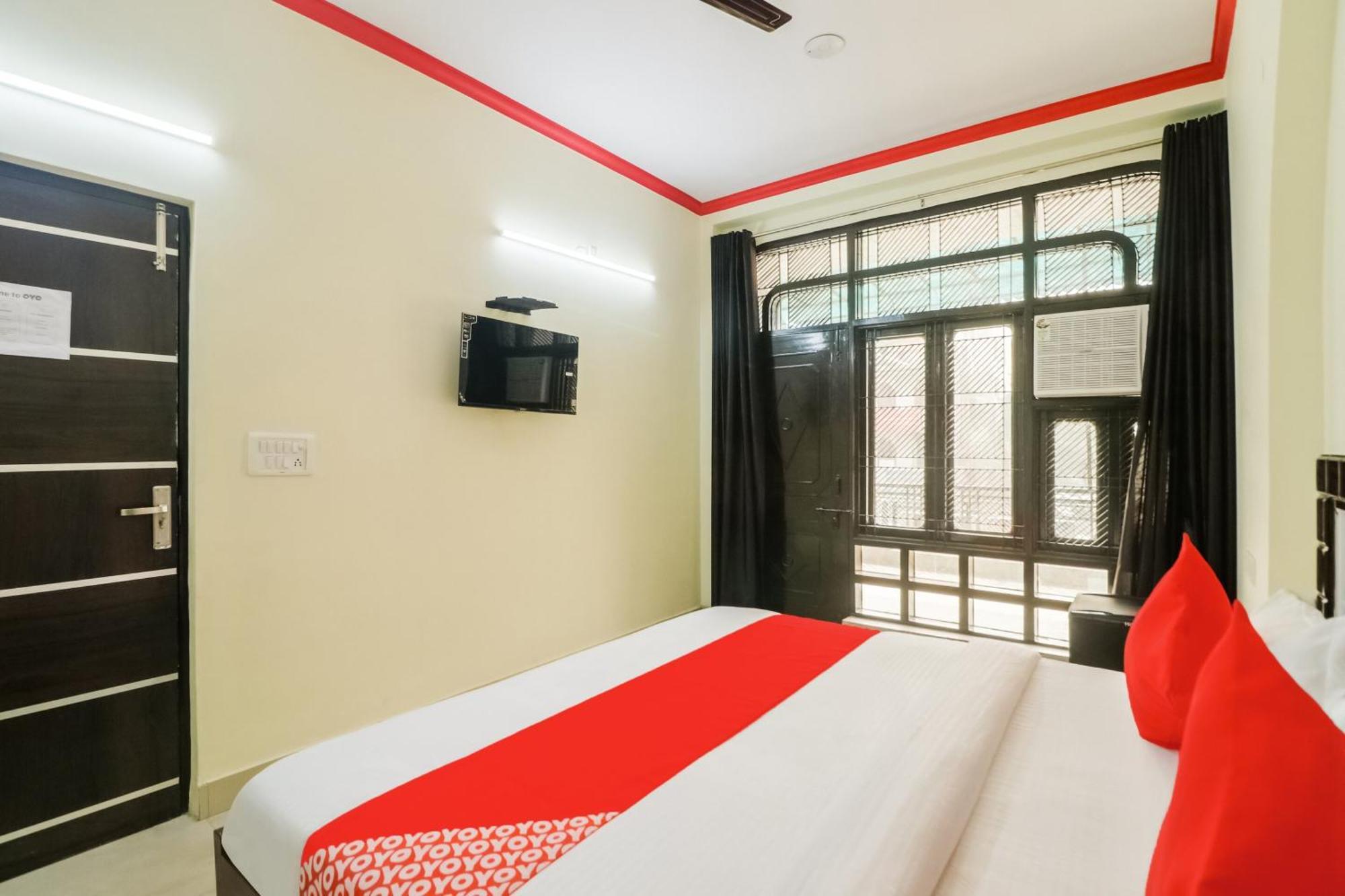 Golden Bridge Hotel New Delhi Exterior foto
